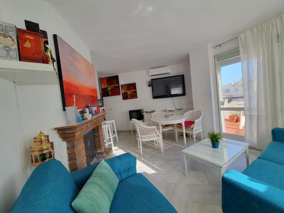 En Puerto Marina. Apartamento